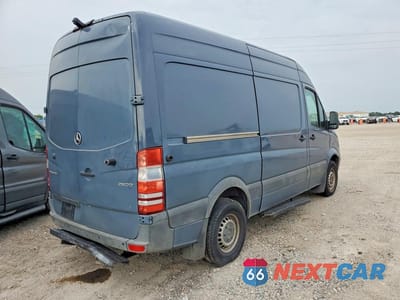 Trzecie zdjęcie samochodu z tyłu: 2018 MERCEDES-BENZ SPRINTER 2500 VIN:WD3PE7CD3JP622442 - miniatura