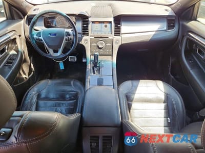 Zdjęcie 8 z 12 samochodu: 2019 FORD TAURUS SHO VIN:1FAHP2KT3KG116441 - miniatura