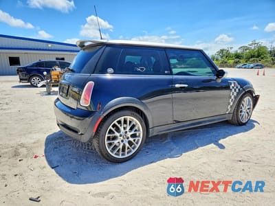 Trzecie zdjęcie samochodu z tyłu: 2006 MINI COOPER S VIN:WMWRE33536TN25334 - miniatura