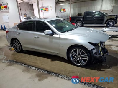 Czwarte zdjęcie samochodu z boku: 2015 INFINITI Q50 PREMIUM VIN:JN1BV7AR5FM402911 - miniatura
