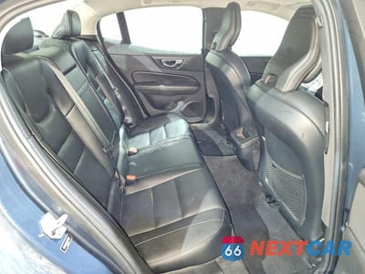 Zdjęcie 10 z 12 samochodu: 2021 VOLVO S60 T5 MOMENTUM VIN:7JR102TZ0MG118297 - miniatura