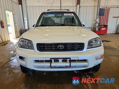 Piąte zdjęcie samochodu w środku: 1999 TOYOTA RAV4 BASE VIN:JT3HP10V2X7146261 - miniatura
