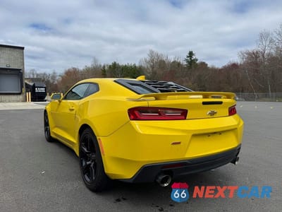 Trzecie zdjęcie samochodu z tyłu: 2017 CHEVROLET CAMARO SS VIN:1G1FF1R70H0185640 - miniatura