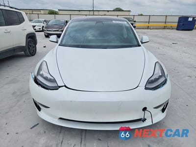 Piąte zdjęcie samochodu w środku: 2020 TESLA MODEL 3 VIN:5YJ3E1EC4LF603238 - miniatura