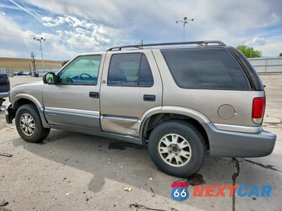 Drugie zdjęcie samochodu z przodu: 1999 GMC JIMMY VIN:1GKDT13WXX2549416 - miniatura