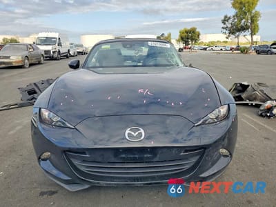 Piąte zdjęcie samochodu w środku: 2020 MAZDA MX-5 MIATA SPORT VIN:JM1NDAB78L0418109 - miniatura
