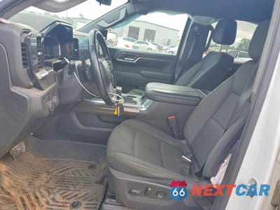 Zdjęcie 7 z 12 samochodu: 2024 CHEVROLET SILVERADO K1500 LT TRAIL BOSS VIN:3GCUDFED2RG343521 - miniatura