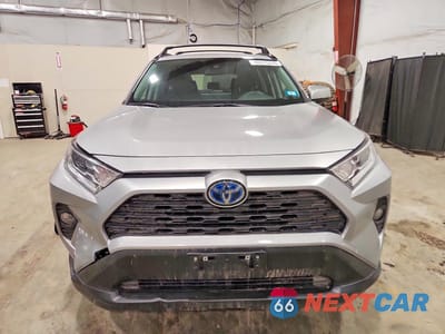 Piąte zdjęcie samochodu w środku: 2021 TOYOTA RAV4 HYBRID XLE VIN:JTMRWRFV0MD128427 - miniatura
