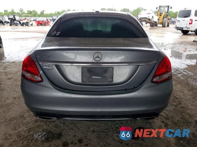 Zdjęcie 6 z 12 samochodu: 2015 MERCEDES-BENZ C 300 VIN:55SWF4JB4FU052692 - miniatura