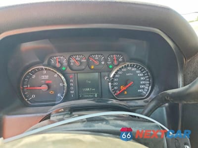 Zdjęcie 9 z 11 samochodu: 2015 CHEVROLET SILVERADO C2500 HEAVY DUTY VIN:1GC2CUEG4FZ546186 - miniatura