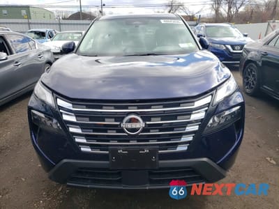 Piąte zdjęcie samochodu w środku: 2025 NISSAN ROGUE SV VIN:JN8BT3BB8SW151060 - miniatura
