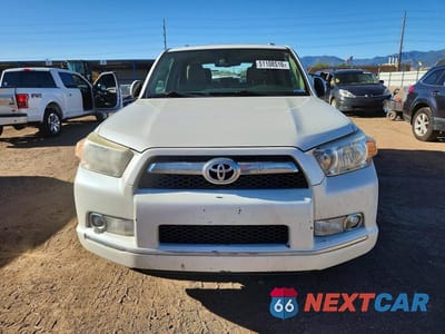Piąte zdjęcie samochodu w środku: 2012 TOYOTA 4RUNNER LIMITED VIN:JTEBU5JR0C5106619 - miniatura