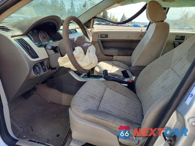 Zdjęcie 7 z 12 samochodu: 2008 FORD FOCUS SE VIN:1FAHP35N08W272633 - miniatura