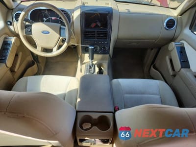 Zdjęcie 8 z 12 samochodu: 2007 FORD EXPLORER XLT VIN:1FMEU73E27UB71096 - miniatura