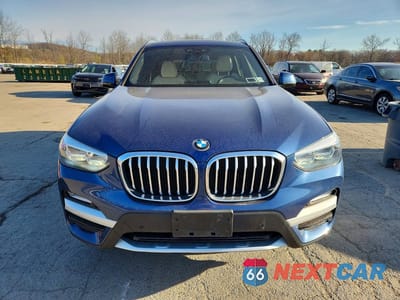 Piąte zdjęcie samochodu w środku: 2019 BMW X3 XDRIVE30I VIN:5UXTR9C51KLE11800 - miniatura