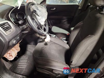 Zdjęcie 7 z 12 samochodu: 2017 JEEP COMPASS SPORT VIN:3C4NJDAB3HT642429 - miniatura