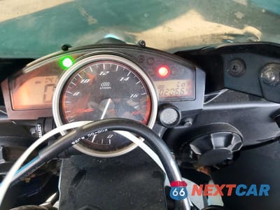Zdjęcie 7 z 9 samochodu: 2009 YAMAHA YZFR6 C VIN:JYARJ16Y79A003259 - miniatura