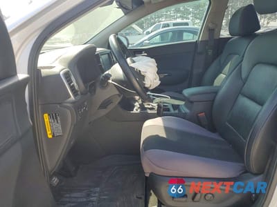 Zdjęcie 7 z 13 samochodu: 2019 KIA SPORTAGE EX VIN:KNDPN3AC8K7607686 - miniatura