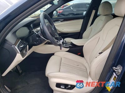 Zdjęcie 7 z 13 samochodu: 2023 BMW 530 I VIN:WBA53BH0XPWY21639 - miniatura
