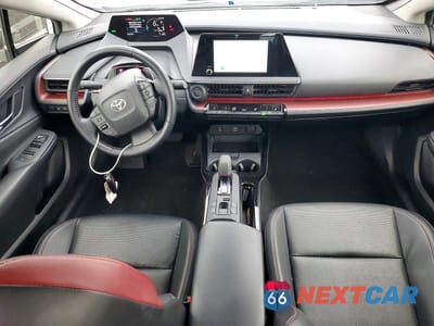 Zdjęcie 8 z 12 samochodu: 2023 TOYOTA PRIUS PRIME XSE VIN:JTDACACU5P3005333 - miniatura