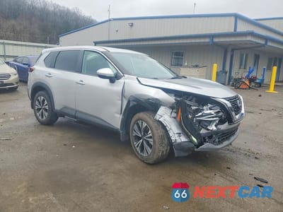 Czwarte zdjęcie samochodu z boku: 2022 NISSAN ROGUE SV VIN:5N1BT3BB5NC674419 - miniatura