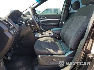 Zdjęcie 7 z 12 samochodu: 2017 FORD EXPLORER XLT VIN:1FM5K8DH6HGC04542 - miniatura