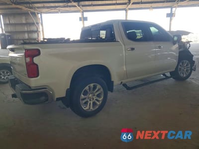 Trzecie zdjęcie samochodu z tyłu: 2023 CHEVROLET SILVERADO K1500 LTZ VIN:1GCUDGE82PZ236474 - miniatura