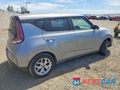 Trzecie zdjęcie samochodu z tyłu: 2023 KIA SOUL LX VIN:KNDJ23AU7P7881086 - miniatura