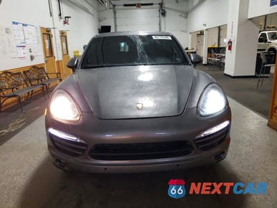 Piąte zdjęcie samochodu w środku: 2013 PORSCHE CAYENNE VIN:WP1AA2A21DLA06227 - miniatura