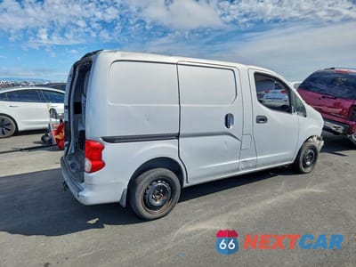Trzecie zdjęcie samochodu z tyłu: 2015 NISS NV VIN:3N6CM0KN2FK729710 - miniatura