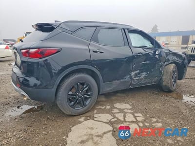 Trzecie zdjęcie samochodu z tyłu: 2021 CHEVROLET BLAZER 2LT VIN:3GNKBCRS3MS537721 - miniatura