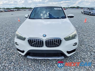 Piąte zdjęcie samochodu w środku: 2018 BMW X1 SDRIVE28I VIN:WBXHU7C3XJ3H43664 - miniatura