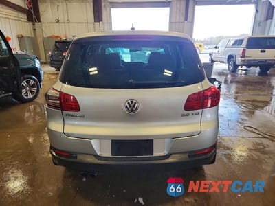 Zdjęcie 6 z 12 samochodu: 2013 VOLKSWAGEN TIGUAN S VIN:WVGAV3AX6DW562468 - miniatura