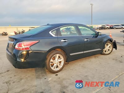 Trzecie zdjęcie samochodu z tyłu: 2015 NISSAN ALTIMA 2.5 SV VIN:1N4AL3AP5FC106658 - miniatura