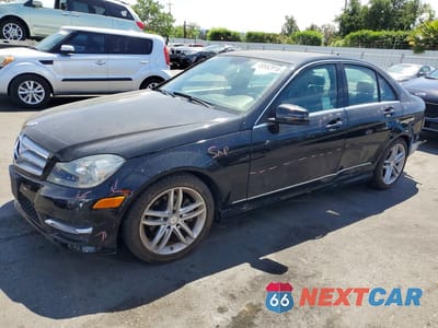 2013 MERCEDES-BENZ C 250 WDDGF4HB7DA871610 - główne zdjęcie licytacji z USA - miniatura