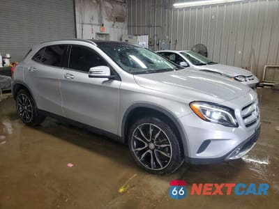 Czwarte zdjęcie samochodu z boku: 2017 MERCEDES-BENZ GLA 250 4MATIC VIN:WDCTG4GB5HJ357567 - miniatura