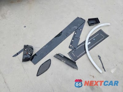 Zdjęcie 13 z 14 samochodu: 2025 BMW IX M60 VIN:WB533CF00SCT39190 - miniatura
