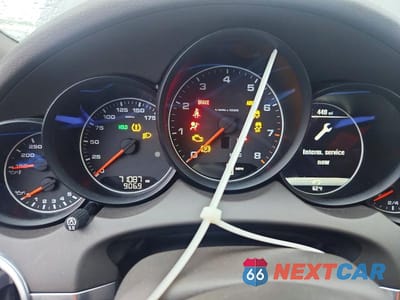 Zdjęcie 9 z 13 samochodu: 2017 PORSCHE CAYENNE VIN:WP1AA2A29HKA89076 - miniatura