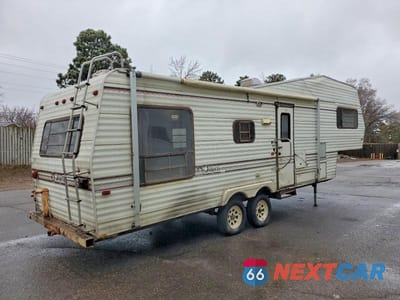 Czwarte zdjęcie samochodu z boku: 1990 JAYCO CAMPER VIN:1UJCJ02P5L1KX0067 - miniatura