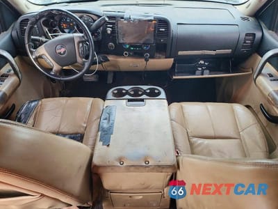 Zdjęcie 8 z 13 samochodu: 2008 GMC SIERRA K1500 VIN:3GTEK13J68G312745 - miniatura