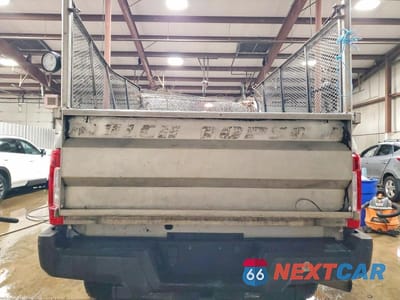 Zdjęcie 10 z 13 samochodu: 2019 FORD F350 SUPER DUTY VIN:1FT8X3B69KEF94868 - miniatura