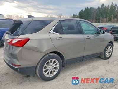 Trzecie zdjęcie samochodu z tyłu: 2019 CHEVROLET EQUINOX LT VIN:3GNAXKEV5KS524165 - miniatura