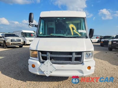 Piąte zdjęcie samochodu w środku: 2016 ISUZU REACH NPR STEP VAN ** PRIOR FLEET ** VIN:JALB4T173G7W00330 - miniatura