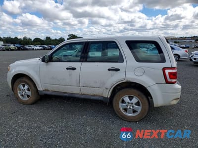 Drugie zdjęcie samochodu z przodu: 2009 FORD ESCAPE XLS VIN:1FMCU92749KA79427 - miniatura