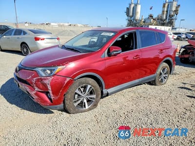2018 TOYOTA RAV4 XLE JTMWFREV4JD110576 - główne zdjęcie licytacji z USA - miniatura