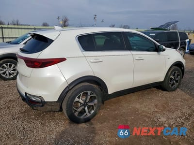 Trzecie zdjęcie samochodu z tyłu: 2021 KIA SPORTAGE LX VIN:KNDPMCAC5M7891588 - miniatura