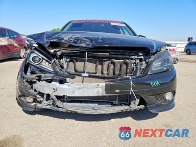 Piąte zdjęcie samochodu w środku: 2010 MERCEDES-BENZ C 300 VIN:WDDGF5EB9AR113730 - miniatura