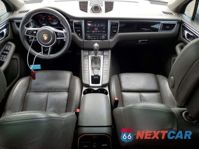 Zdjęcie 8 z 12 samochodu: 2017 PORSCHE MACAN VIN:WP1AA2A51HLB09390 - miniatura