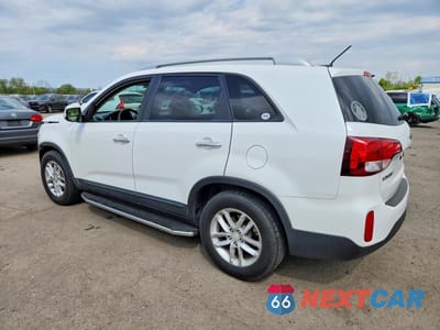 Drugie zdjęcie samochodu z przodu: 2015 KIA SORENTO LX VIN:5XYKTDA72FG607507 - miniatura