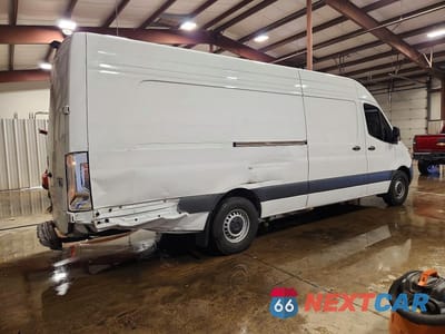 Trzecie zdjęcie samochodu z tyłu: 2024 MERCEDES-BENZ SPRINTER 2500 VIN:W1Y4KDHYXRP727093 - miniatura